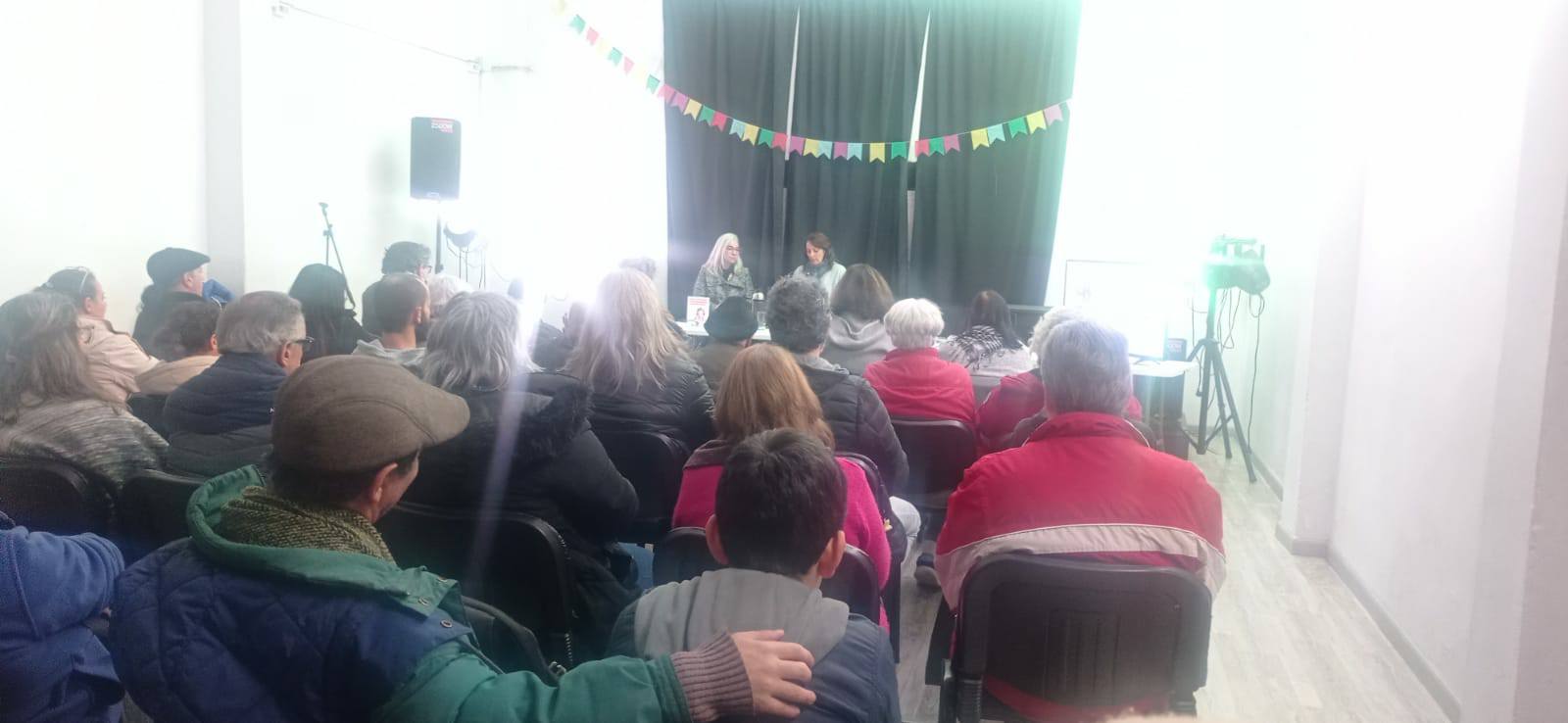 “Los nietos te cuentan cómo fue. Historias de Identidad”